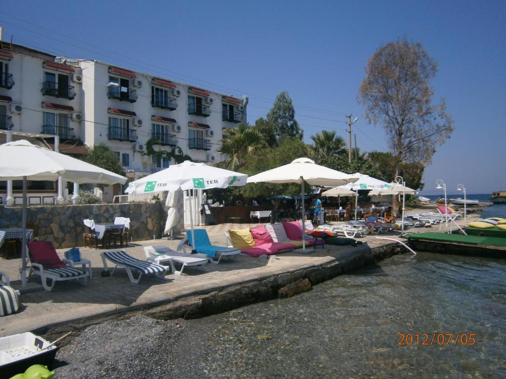 Akyali Hotel Guvercinlik  ภายนอก รูปภาพ